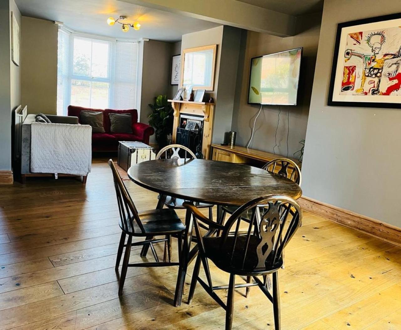 Bodhi Tree Cottage - Grove Road Cottages ストラットフォード＝アポン＝エイボン エクステリア 写真